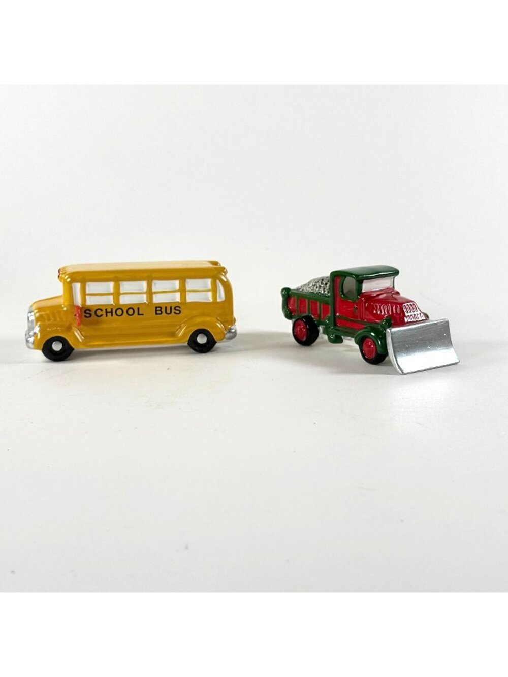 Dept 56 Snow Village School Bus and Snow Plow 1988 #56.51373